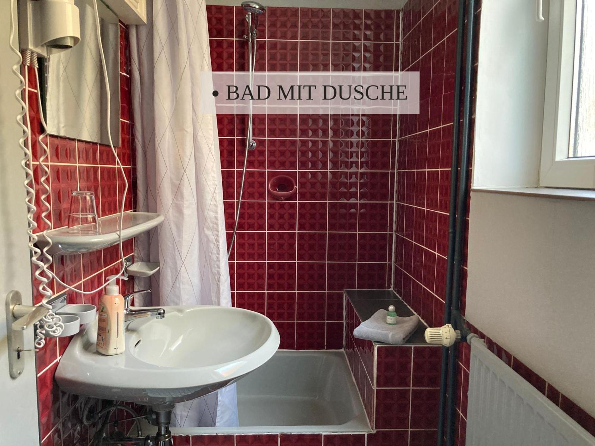 Haus Krabbe Apartments, Zentral Gelegen Im Idyllischen Nordseeort Zwischen Bremerhaven Und Cuxhaven, Hunde Kostenfrei Willkommen, Hauseigene Kostenfreie Parkplaetze فريمين المظهر الخارجي الصورة